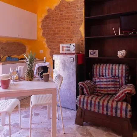 Apartment Comfortable Studio In Castelbuono 18 M² Mountain View